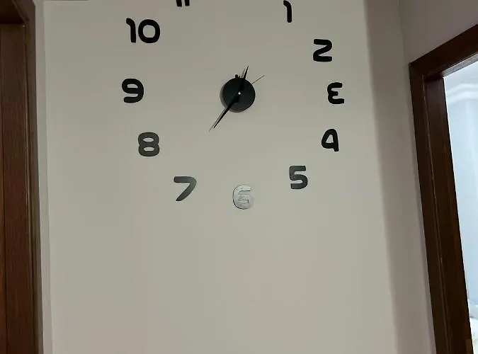 Pierreloti House アパート